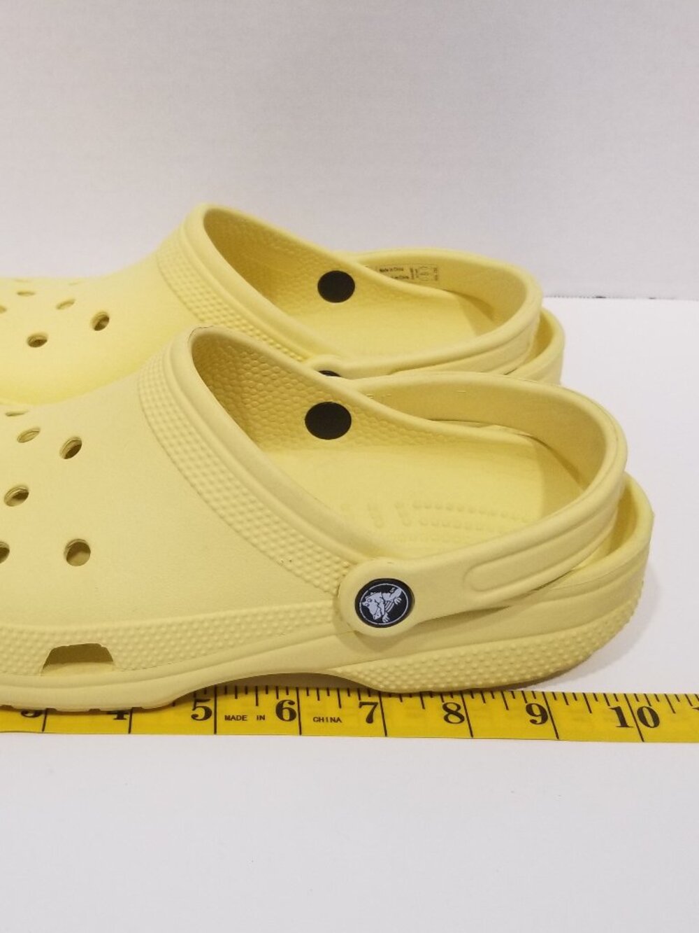 Ladies' Classic Croc Clogs, Size 9, Daylily (Yellow), VGUC - Picture 11 of 12